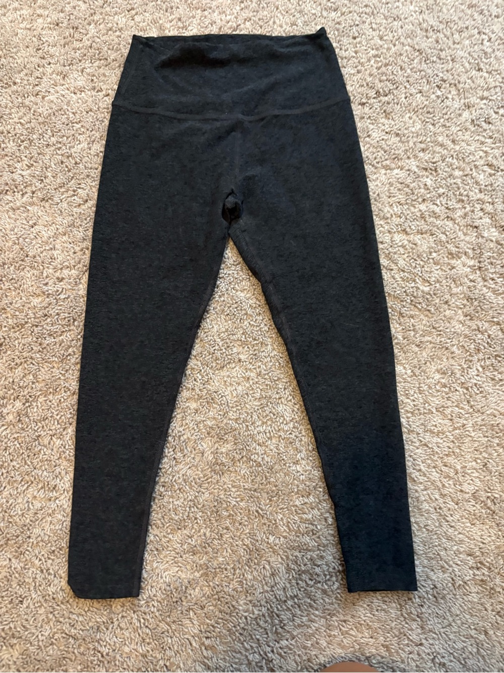Beyond Yoga Charcoal Cropped Leggings